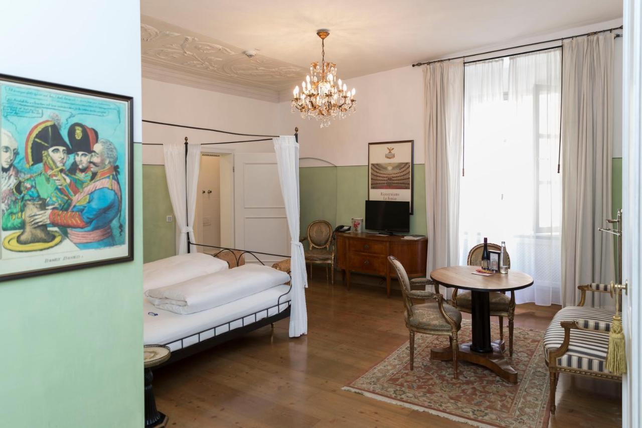 Hotel Orphee - Grosses Haus Регенсбург Екстер'єр фото