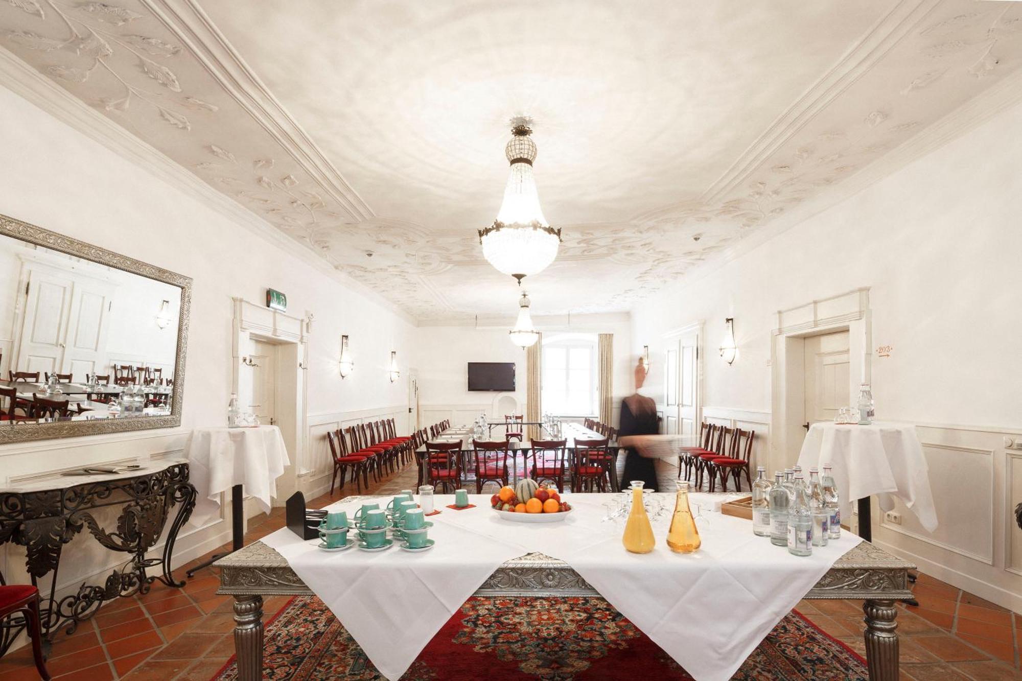 Hotel Orphee - Grosses Haus Регенсбург Екстер'єр фото